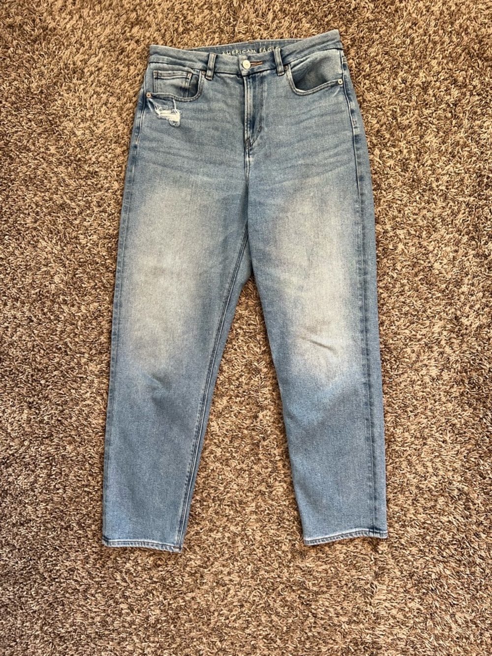 American Eagle Curvy Mom Jeans in Light Blue Denim